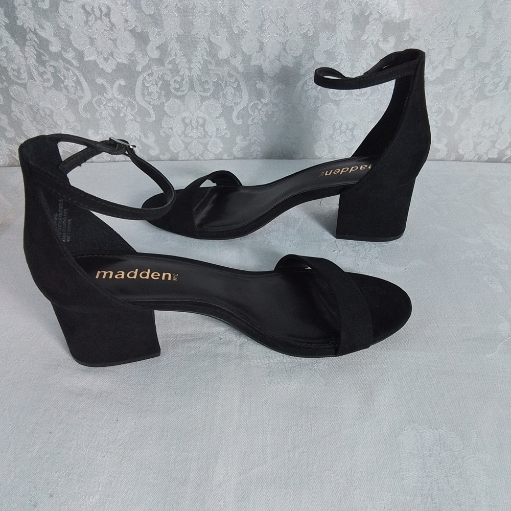 Madden NYC women's black chunky heel textile sandals size 9